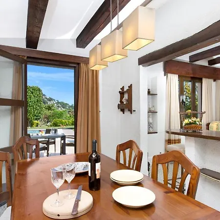Sleeps 6 Blanes